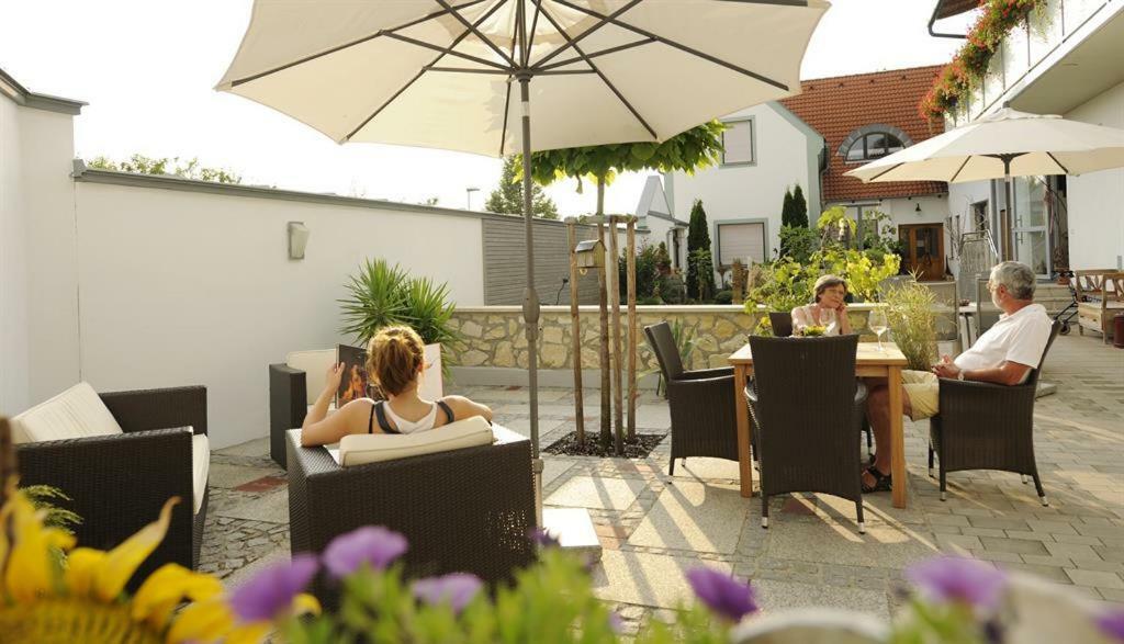 Haus Mariella Ξενοδοχείο Podersdorf am See Εξωτερικό φωτογραφία